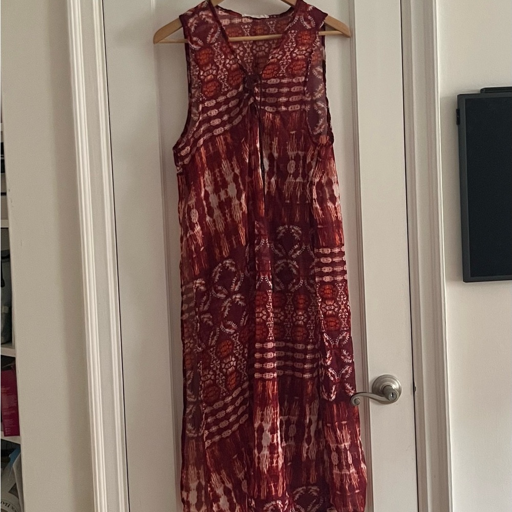 BCBGeneration Red and White Sleeveless Scoop Neck swim cover up